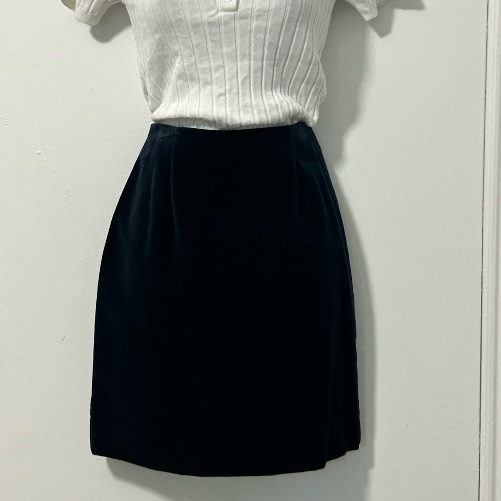 velvety deep navy blue pencil shirt. 100% cotton with acetate lining.